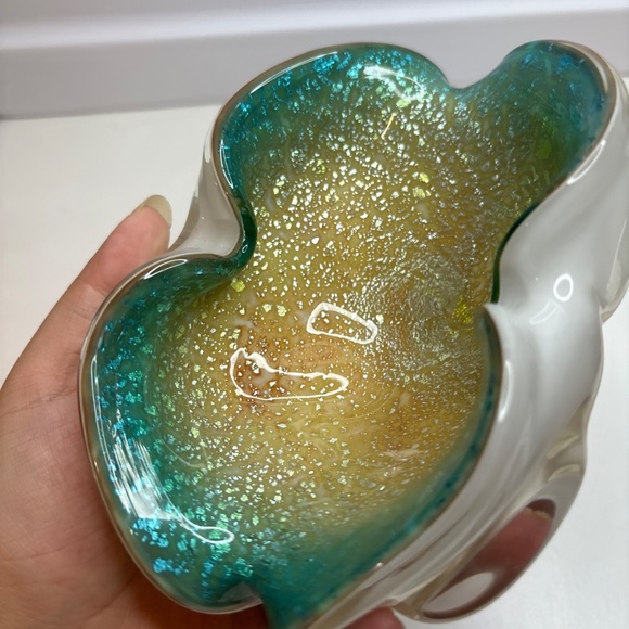 Vintage Murano Candy Dish White base in Blue Yellow Green and Silver Inclusions - Picture 2 of 11